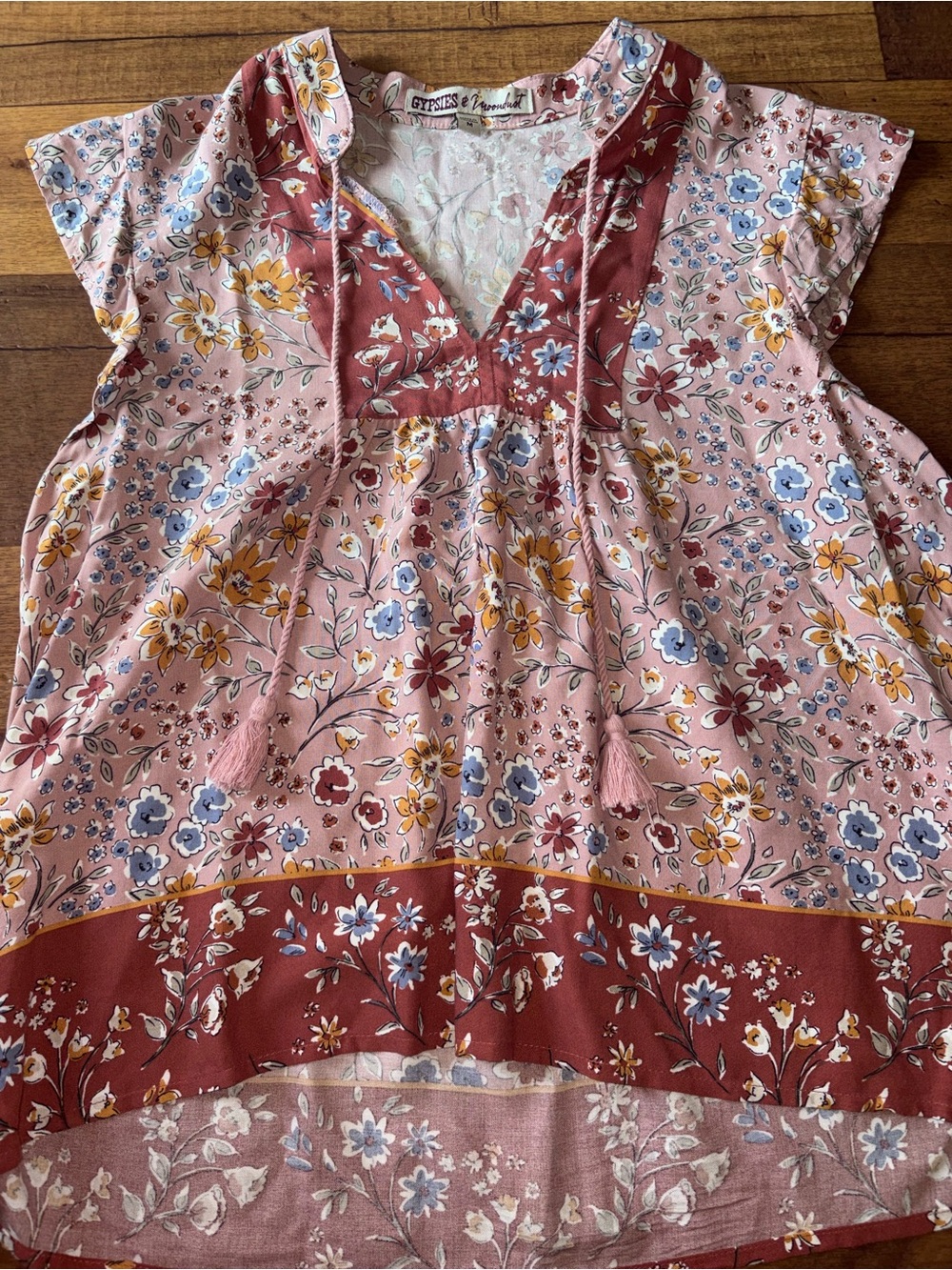 Gypsies & Moondust Floral Boho Tassel V-Neck Top (Medium)